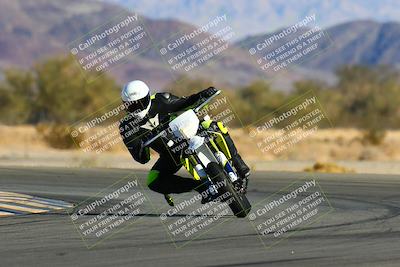 media/Jan-09-2022-SoCal Trackdays (Sun) [[2b1fec8404]]/Turn 14 (10am)/